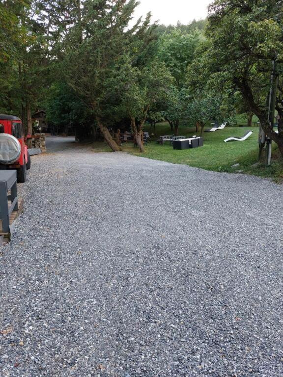 Hotel & Restaurant Le Chalvet Embrun Buitenkant foto