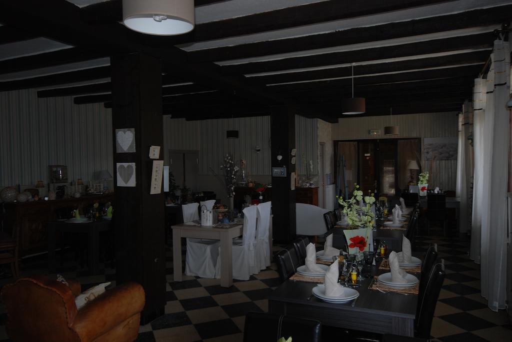 Hotel & Restaurant Le Chalvet Embrun Buitenkant foto