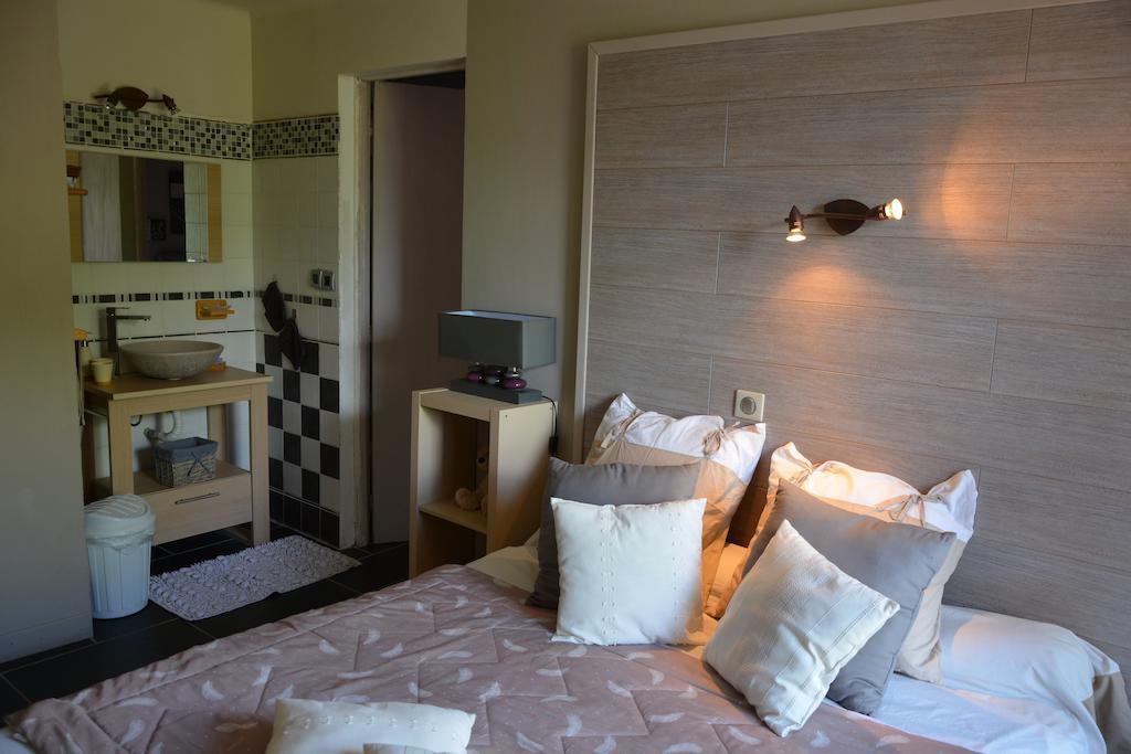 Hotel & Restaurant Le Chalvet Embrun Kamer foto
