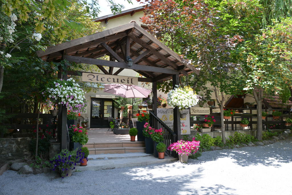 Hotel & Restaurant Le Chalvet Embrun Buitenkant foto